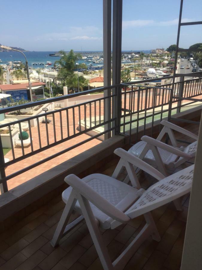 Casa Di Paolo Daire Giardini Naxos Dış mekan fotoğraf